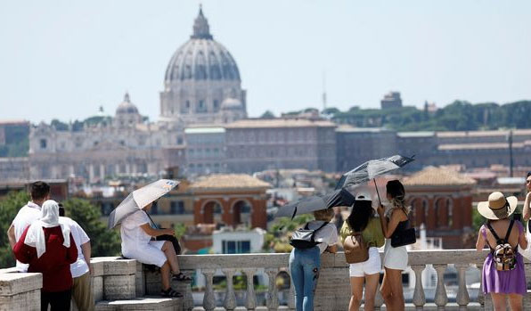 Sweltering heat wave hits Spain, Italy, and Greece