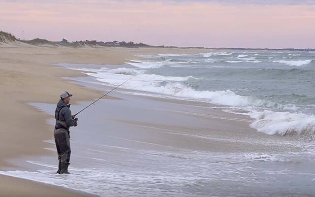  Choose the best weather conditions for fishing