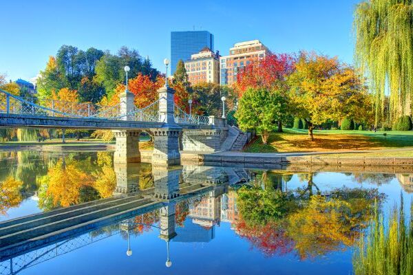  Boston Public Garden