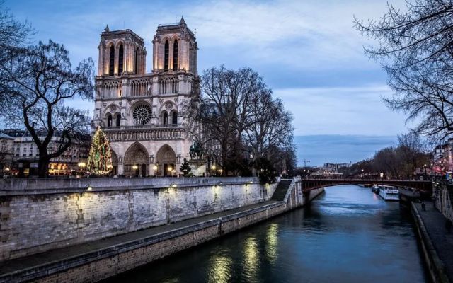  Winter in Paris