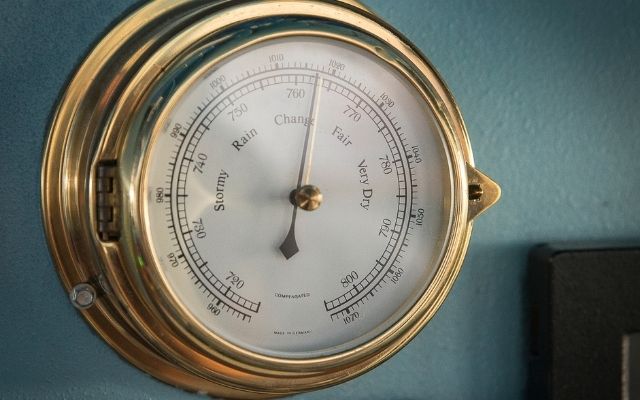  A barometer