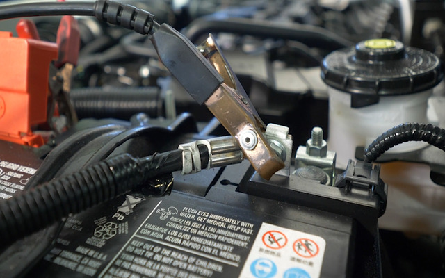  Does cold weather affect car battery?