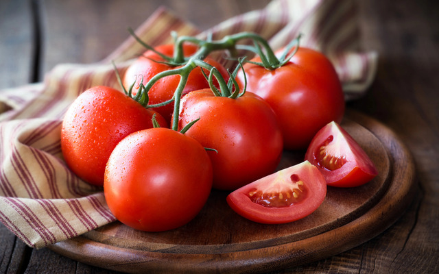  Tomato is among the best foods for hot day