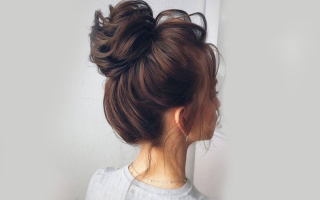  Messy Bun