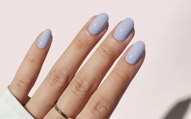  Oval-shaped nails