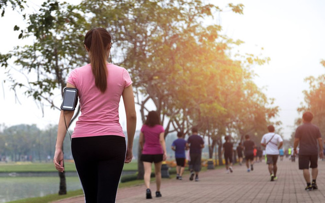  Running and walking are also among hot weather sports