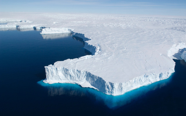  What is the climate in Antarctica?