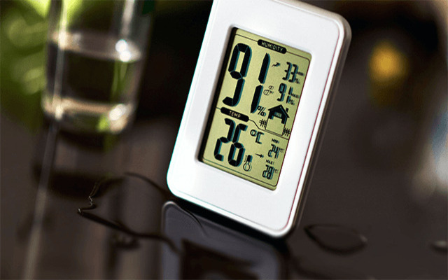  A digital hygrometer for home