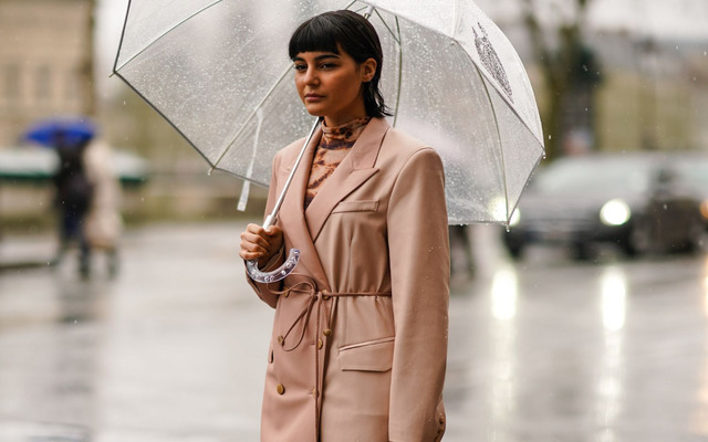  Water-resistant trench coat