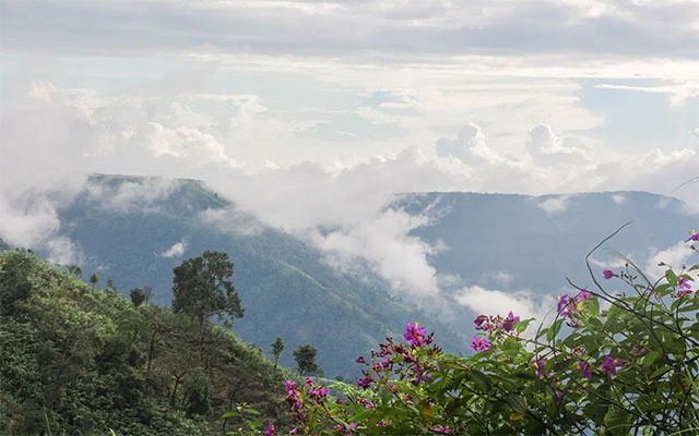  Mawsynram also has a short but much drier season