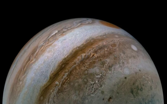  Jupiter is the largest plant in the solar system