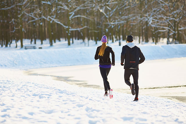 how to stay fit in winter
