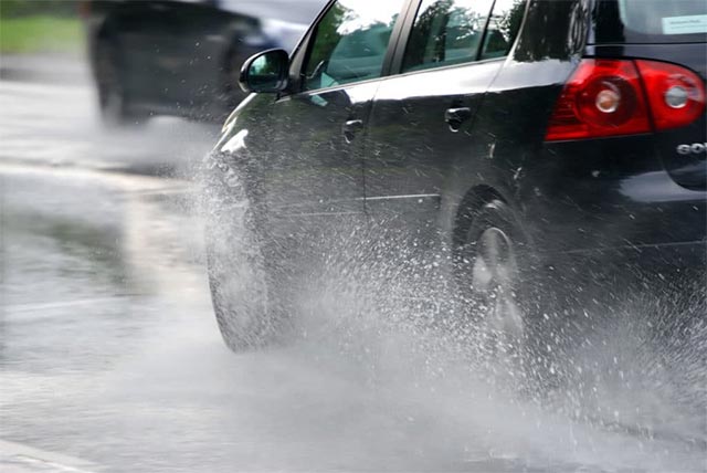 wet weather driving tips